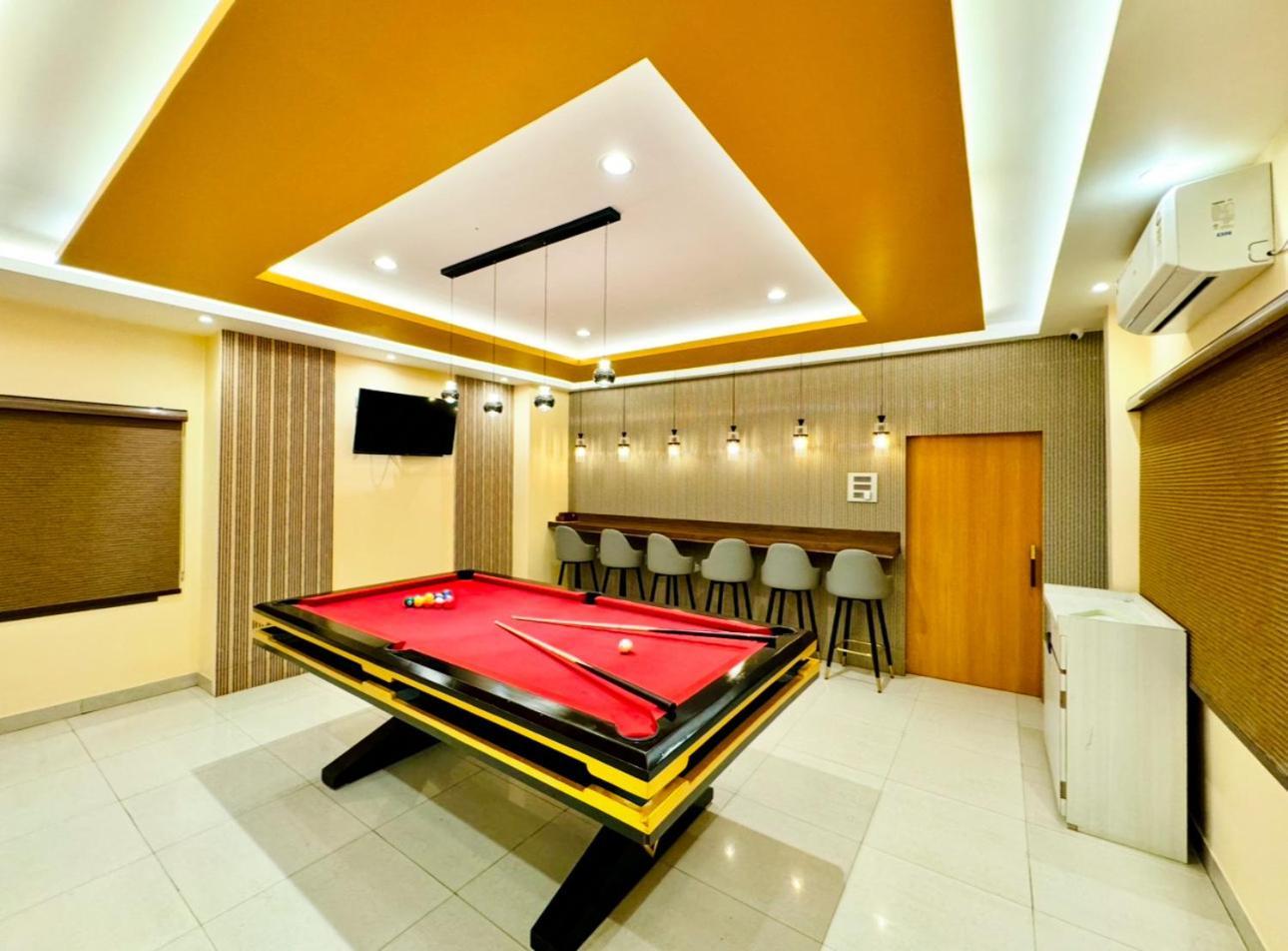 Hotel B K R Гувахати Экстерьер фото